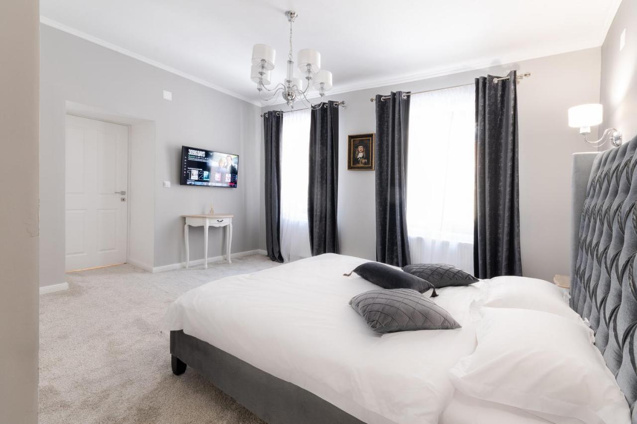 Dallure House Boutique Braşov Exteriör bild